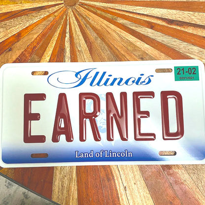 【大・US車用】イリノイ/オリジナルアメリカエンボスナンバープレート おしゃれ表札看板 PL8HERO